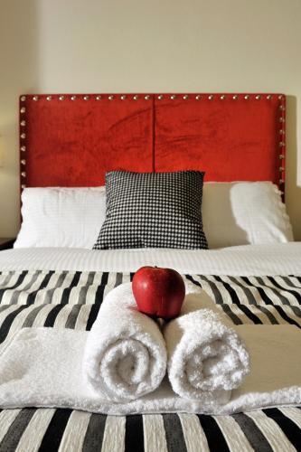 Hostal Guesthouse Rousis