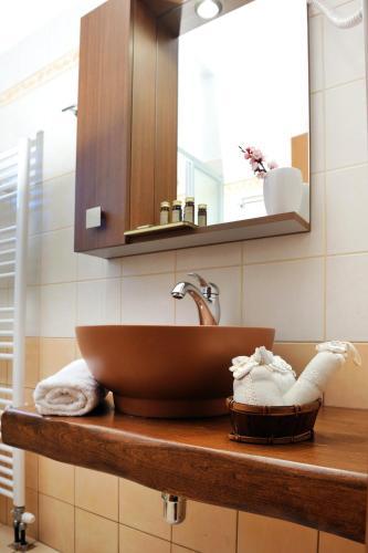 Hostal Guesthouse Rousis