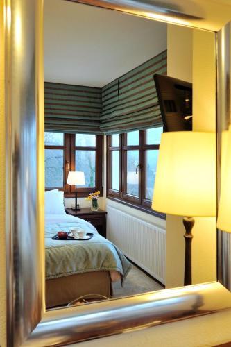 Hostal Guesthouse Rousis