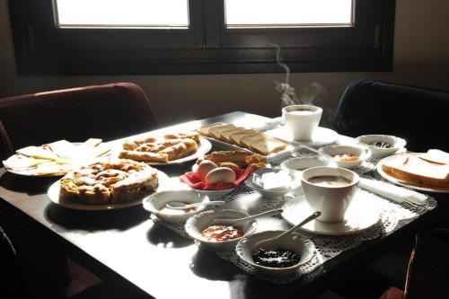 Hostal Guesthouse Rousis