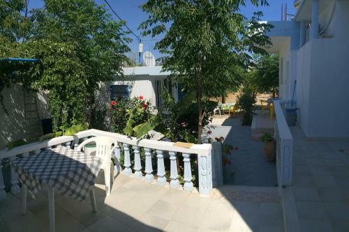 Iris Apartments