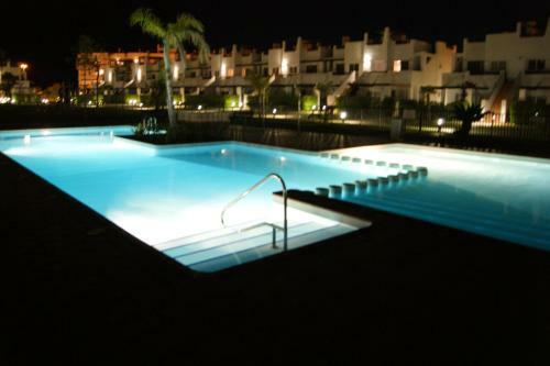 Exquisite 3 Bed Apartment With Private Jacuzzi