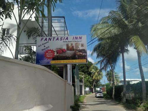 Hostal Fantasia Inn