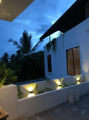 5 Room Holiday Bungalow In Batticaloa