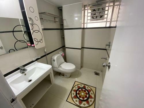 Zara?s Service Apartment