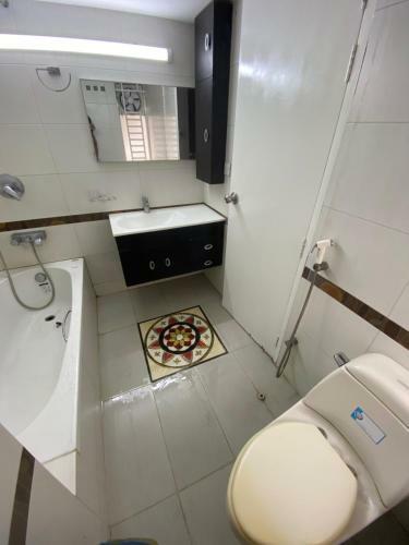 Zara?s Service Apartment