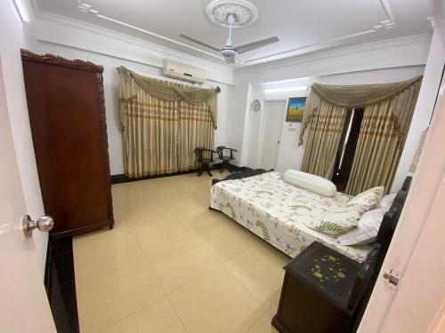 Zara?s Service Apartment