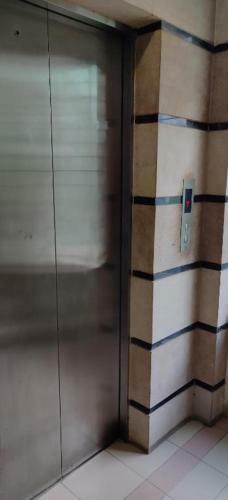 Zara?s Service Apartment