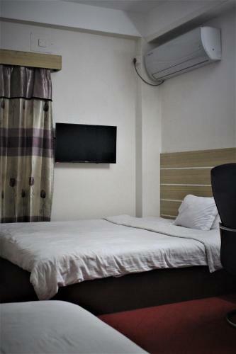 Yes Bd Hotel Group