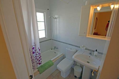 Las Dunas, Pretty 2 Bedroom Villa, Ocean Views, Pool And Wifi