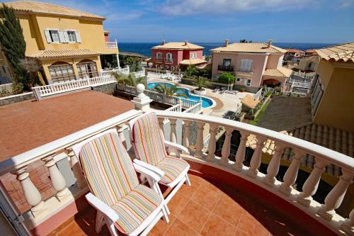 Las Dunas, Pretty 2 Bedroom Villa, Ocean Views, Pool And Wifi