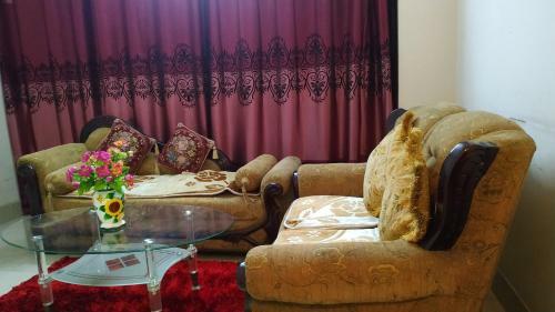 Hostal Crowd In Guest House Bd