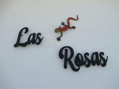 Las Rosas, Stunning Luxury Chocolate Box Villa With Private Heated Pool & Wifi