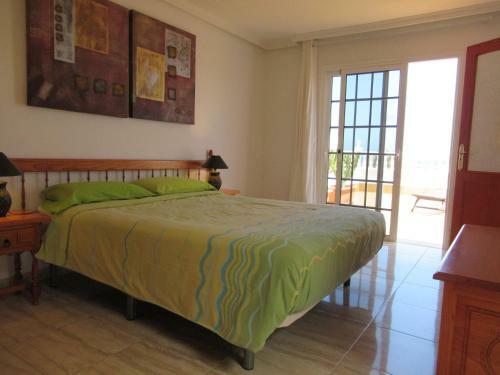 Las Rosas, Stunning Luxury Chocolate Box Villa With Private Heated Pool & Wifi