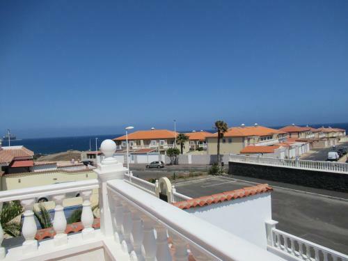 Las Rosas, Stunning Luxury Chocolate Box Villa With Private Heated Pool & Wifi