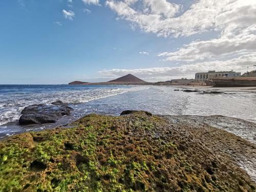 Home2book El M�dano Beach