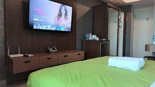 Apartamento Papilukas Room Grand Kamala Lagoon - Studio East