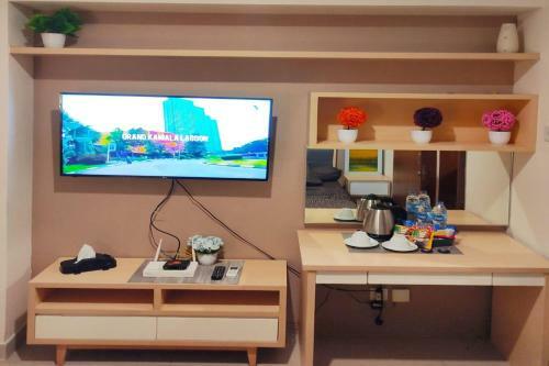 Apartemen Grand Kamala Lagoon By Icha Property