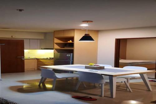 Apartemen Grand Kamala Lagoon By Icha Property