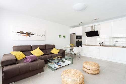 Home2book Bright Apartment El M�dano Beach