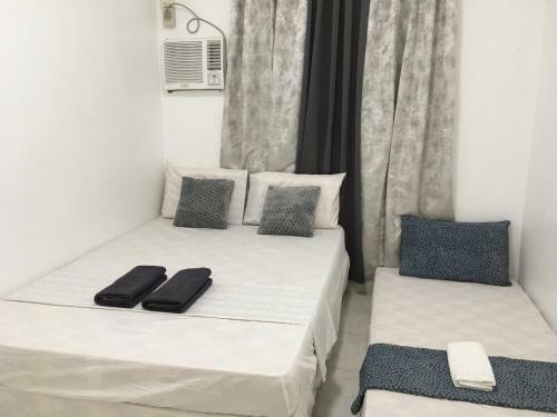 Bed & Breakfast Bolinao Transient House B
