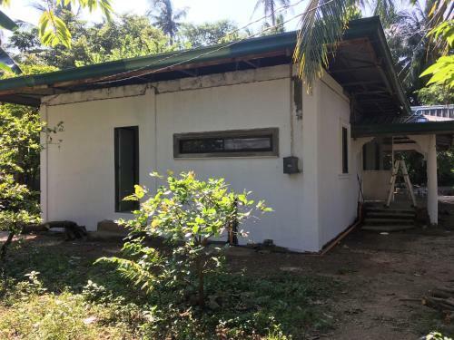 Bed & Breakfast Bolinao Transient House B