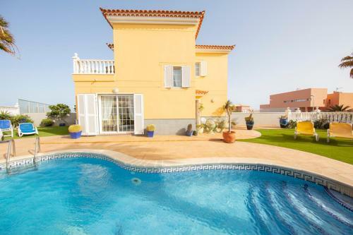 Villa Girasol - By Medano4you