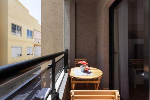 Sol Apartments El M�dano Beach