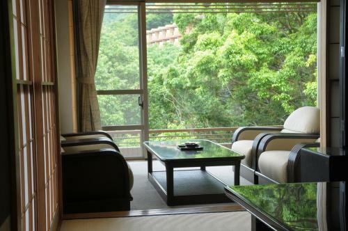Isuzu Hotel
