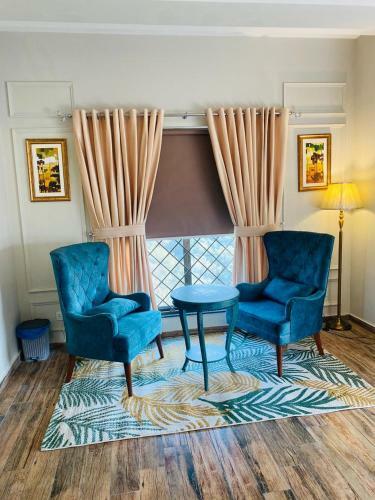 Holidazzle Serviced Apartments Bahria Town