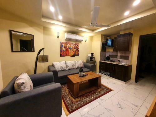 Apartamento Ameno Suites, Bahria Town