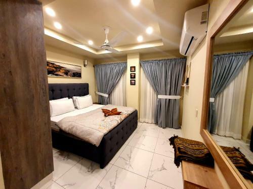 Apartamento Ameno Suites, Bahria Town