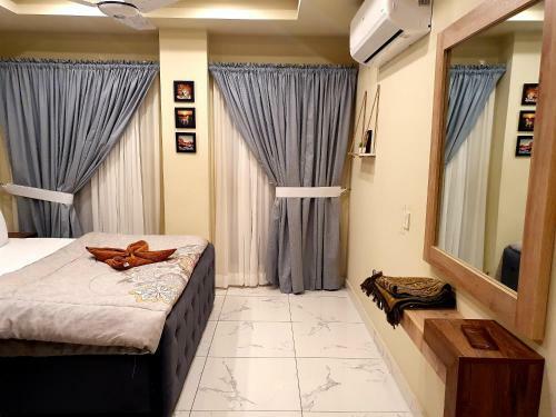 Apartamento Ameno Suites, Bahria Town