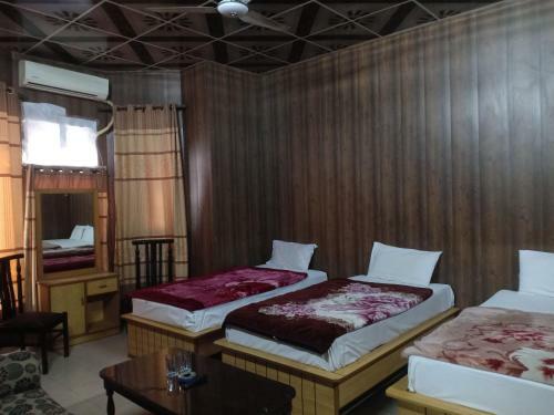 Al-hateem Hotel