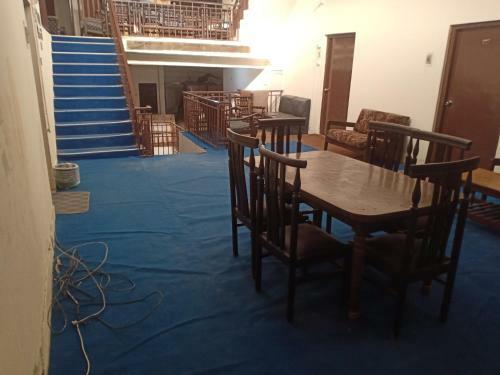 Al-hateem Hotel