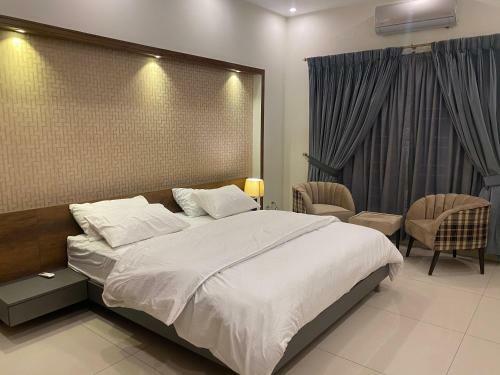 Luxury Private Room In Bahria Town