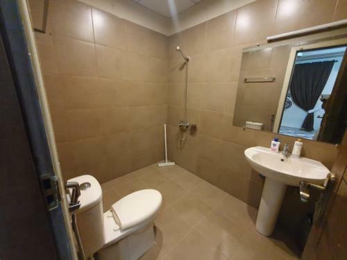 Executive 3 Bedrooms Park Face Apartment In Bahria Town