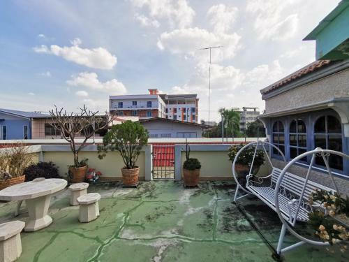 Hostal Samiya Guesthouse