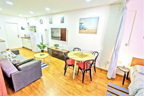 Plaza Noria Apartments With Balconies