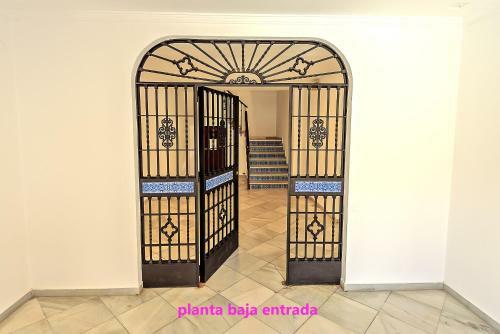 Plaza Noria Apartments With Balconies
