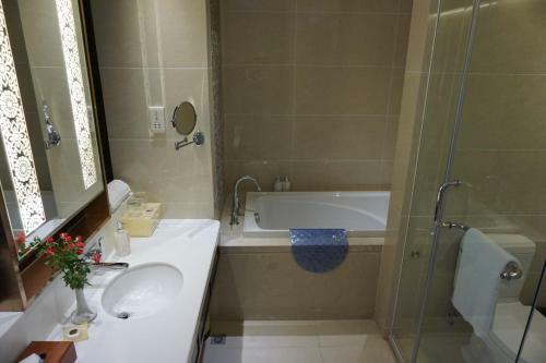 Don Chan Palace Hotel & Convention
