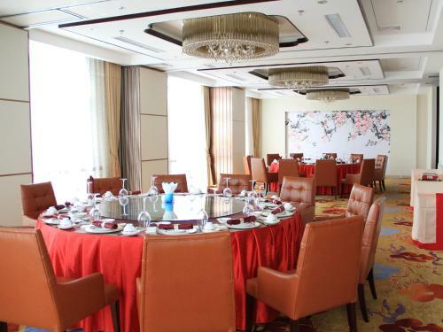 Don Chan Palace Hotel & Convention