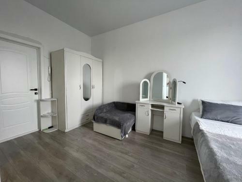 Seven City Apartments