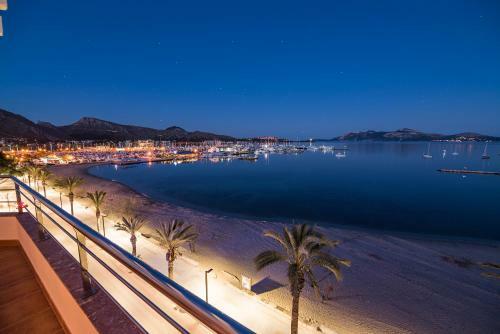 Beachfront Apartment Tanamar