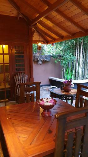 Hostal Thara Cabana