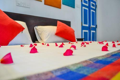 Hotel Apex Blue Bentota
