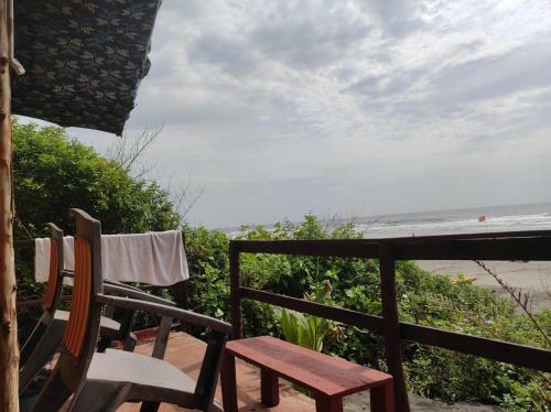 Hostal Sydney X Cafe & Beach Huts
