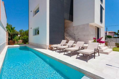Apartamento La Gola Marga - Walk To Beach And Town
