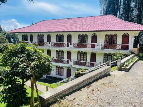 Hotel Sibayak Multi National Rest House
