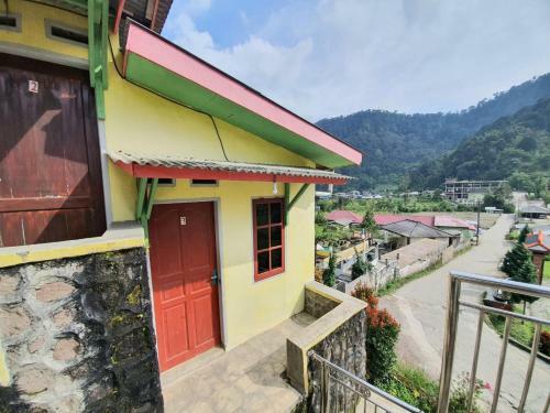 Hostal Pemandian Air Panas Dan Penginapan Green Suta